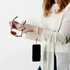 ATTACHE POIGNET SMARTPHONE UNIVERSEL