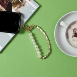 ATTACHE POIGNET SMARTPHONE UNIVERSEL