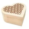 BOITE COEUR BOIS CISELE 15X7X14.5CM