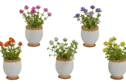 BOSQUET DE FLEUR DANS OEUF