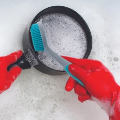 BROSSE A VAISSELLE CAOUTCHOUC