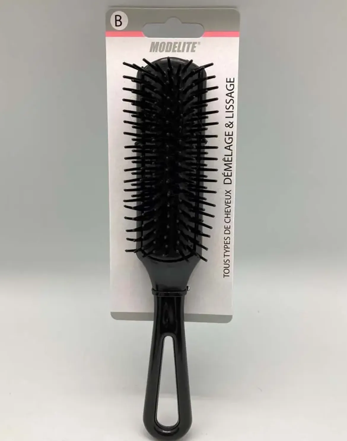 BROSSE PLATE PICOTS PLASTIQUES NOIR N.11