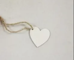 COEUR BOIS AVEC CORDELETTE X6 PIECES BLANC