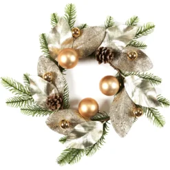 COURONNE FEUILLES DOREES BOULES POMMES DE PIN 35CM