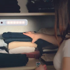 LAMPE LED TELECOMMANDE ET MINUTEUR