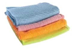 LOT DE 4 CHIFFONS MICROFIBRES AVEC DIFFERENTES MATIERES