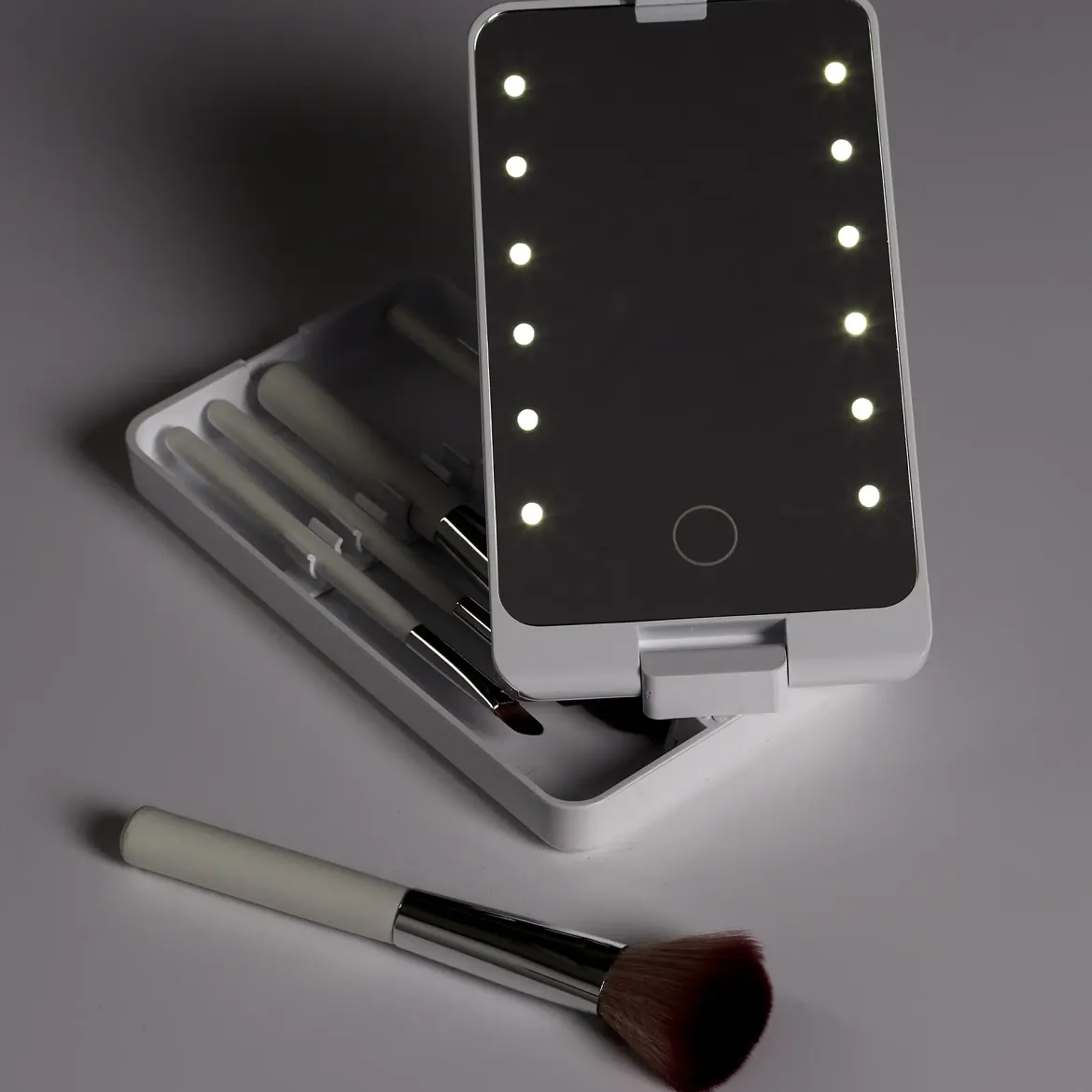 MIROIR AVEC PINCEAUX LED