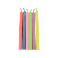 SET 6 BOUGIES ANNIVERSAIRE AVEC SUPPORTS FLAMME COLOREE