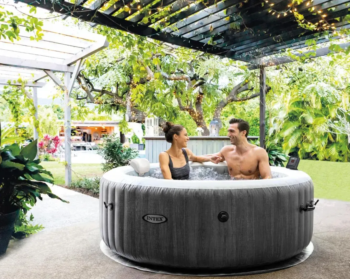 SPA ROND BULLES BALTIK 4 PLACES