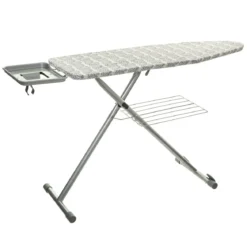 TABLE A REPASSER DIAMANT